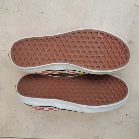 VANS Rainbow Checkered Kids Size 3 - Picture 2 of 5
